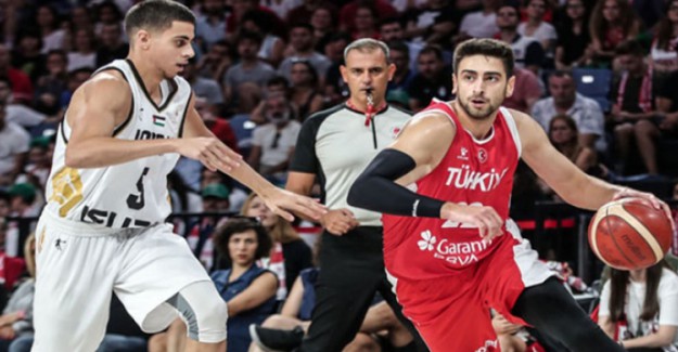 12 Dev Adam Düzenlenen Özel Maçta Ürdün'ü Mağlup Etti