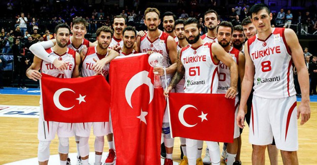 12 Dev Adam Slovenya Deplasmanında!