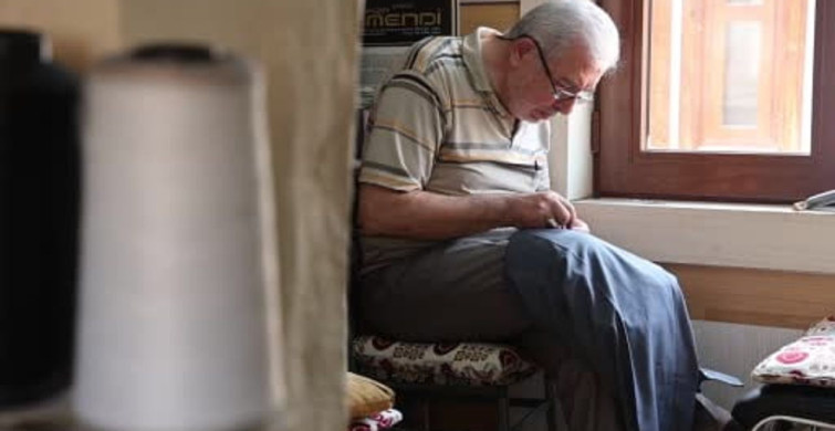 12 metrekarelik dükkanda terzilikte 55 yıl: hasan hüseyin şenyıl'ın hikayesi