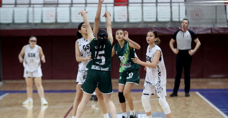 14 Yaş Altı Kızlar Anadolu Şampiyonası Kırklareli'de Devam Ediyor