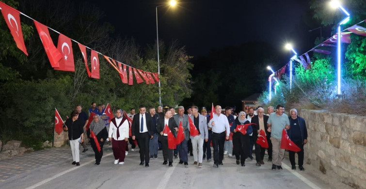 15 Temmuz Tomarza ve Bünyan'da coşkuyla kutlandı