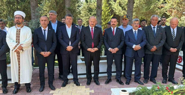15 Temmuz'da şehitler kabirleri başında anıldı