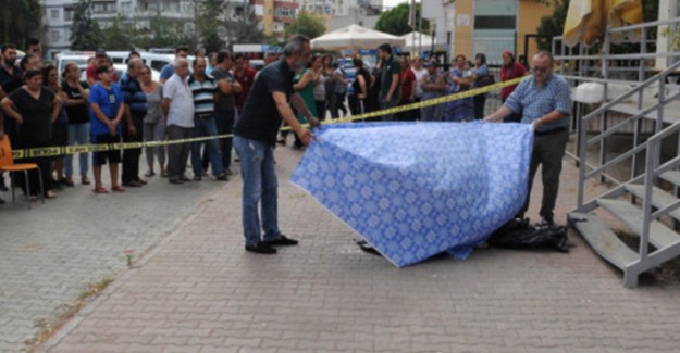 15 Yaşındaki Çocuk Arkadaşının Acısına Dayanamadı İntihar Etti