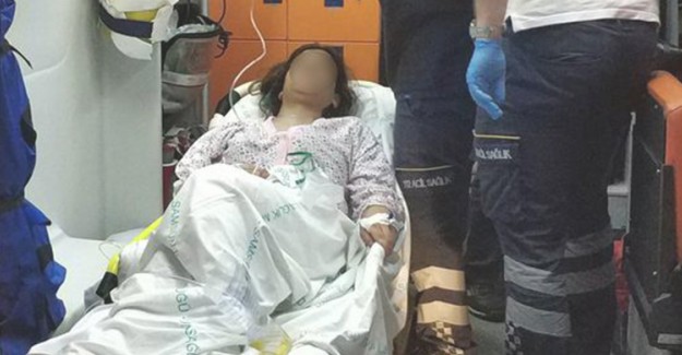 16 Yaşındaki Kız Kendini Bıçakladı