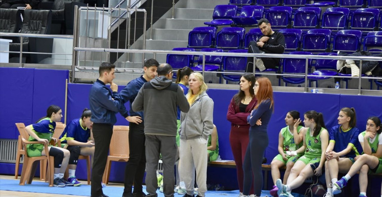 18 Yaş Altı Kızlar Anadolu Şampiyonası'nda Üçüncü Gün Müsabakaları Tamamlandı