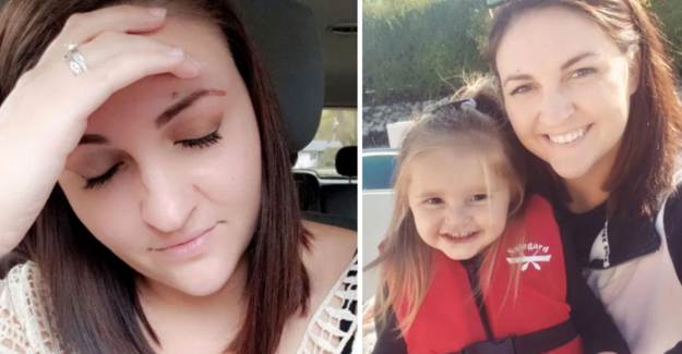 2 Yaşındaki Çocuk, Annesinin Çıplak Fotoğraflarını Herkese Gönderdi