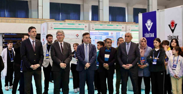20. TÜBİTAK Ortaokul Öğrencileri Araştırma Proje Sergisi Erciyes Üniversitesi'nde Açıldı
