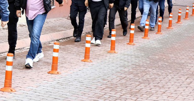 20'si Muvazzaf 23 Şüpheliye İlişkin FETÖ'den Gözaltı Kararı
