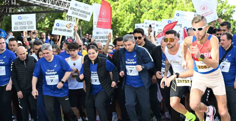 21. Uluslararası Runtalya Maratonu Başladı