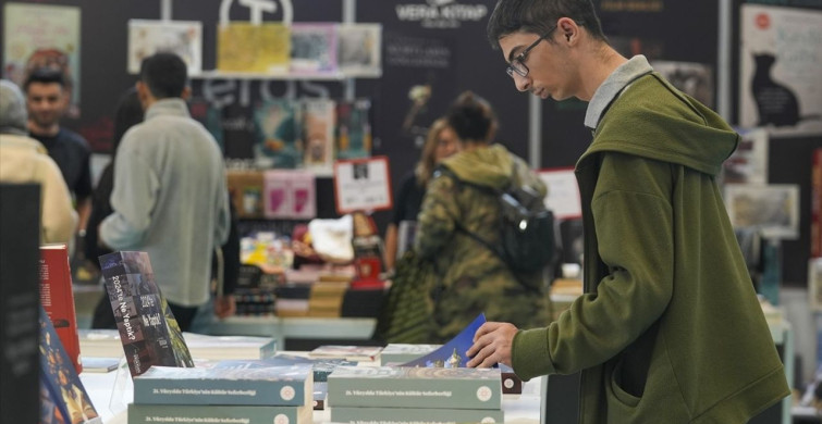 22. Ankara Kitap Fuarı'nda büyük ilgi