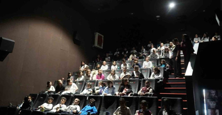 23 Nisan Coşkusuna Sinema Sürprizi