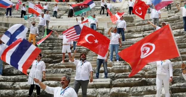 250 Turist Rehberinden Antalya Aspendos Antik Tiyatrosu'nda Çağrı