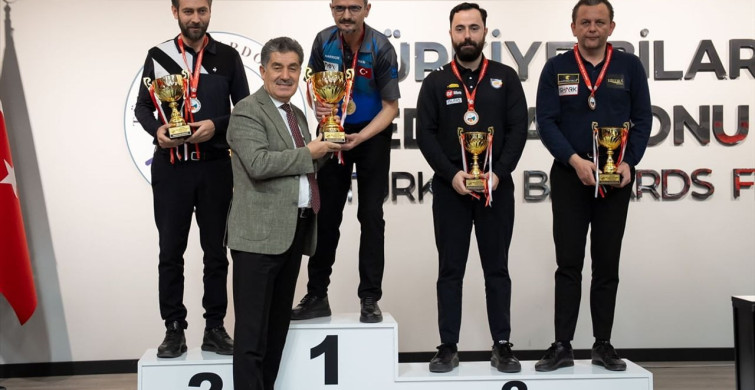3 Bant Bilardo Türkiye Şampiyonası: Yılmaz Özcan Etap Birincisi, Tolgahan Kiraz Genel Şampiyon