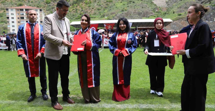30 Yıl Sonra Bir Universite Hayali Gerçekleşti