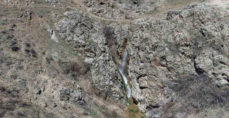 30 Yıl Sonra Yeniden Canlanan Şorşor Şelalesi