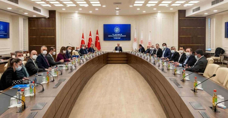 3600 ek gösterge sonuçlandı! Maaşlara 1.234 TL ek zam ve emekli ikramiyelerinde yüzde 20 artış müjdesi geldi!