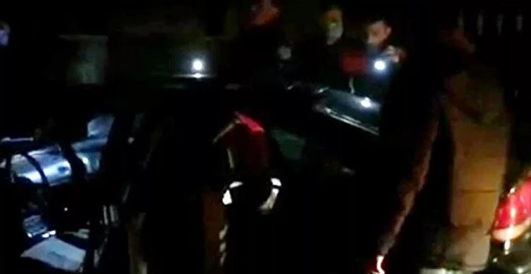 4 Aylık Bebeklerini Arabaya Kilitleyip Alışverişe Gittiler