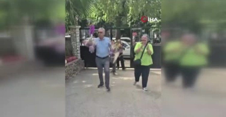 45 yıllık öğretmene eşinin emeklilik sürprizi duygusal anlar yaşattı