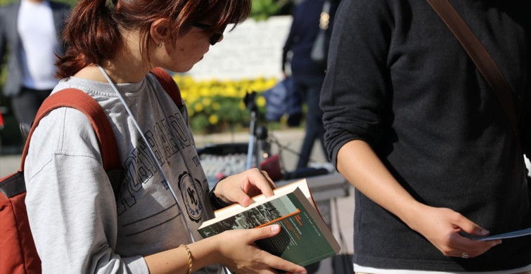6. İzmir Kitap Fuarı Kapılarını Açtı