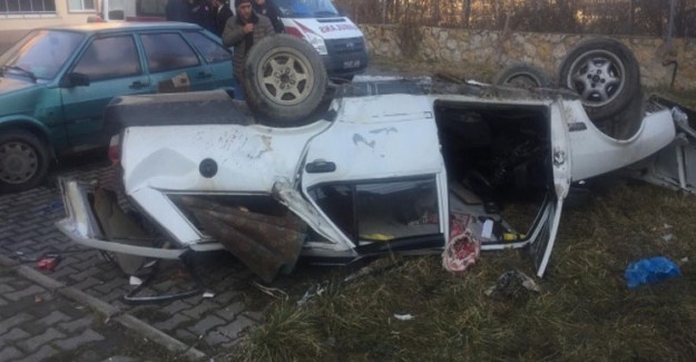 6 Metreden Düşen Otomobilde Bulunan 1 Kişi Yaralandı