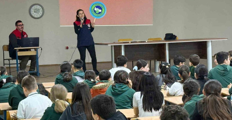 6. Sınıf Öğrencilerine Organik Tarım ve Kahverengi Kokarca Eğitimi