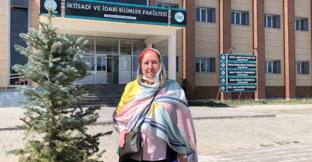 65 Yaşındaki Ayşen Teyze, Üniversite Okuyacak