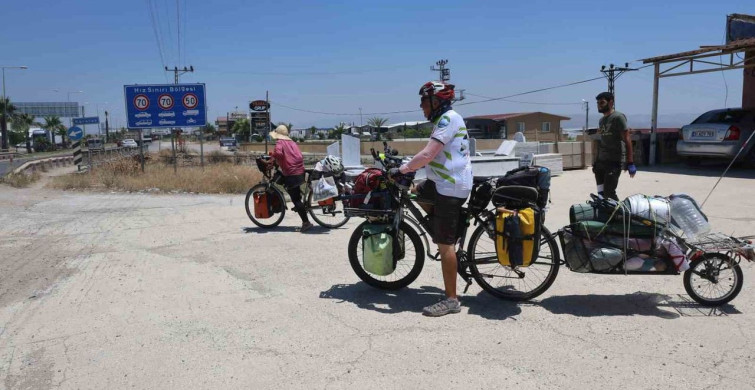 70 Yaşındaki Çift, Bisikletle Türkiye'yi Geziyor