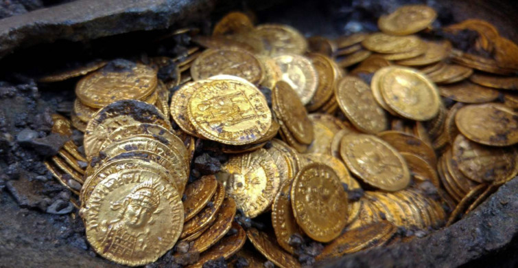 8 yaşındaki çocuk hayatının şokunu yaşadı: Okul bahçesinde 1800 yıllık hazine keşfedildi