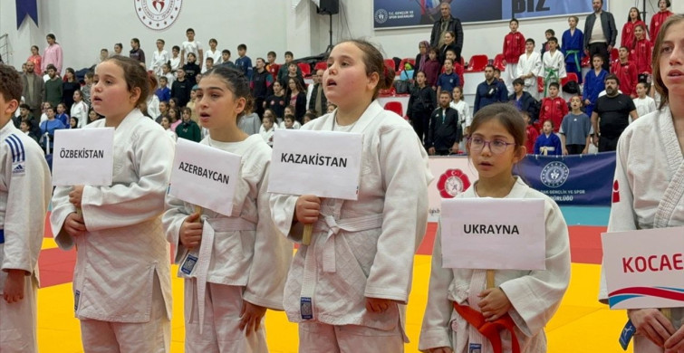 9. Uluslararası Madenci Kupası Judo Turnuvası Açıldı