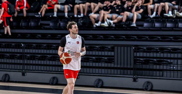 A milli erkek basketbol takımı, Bosna Hersek maçı hazırlıklarına başladı