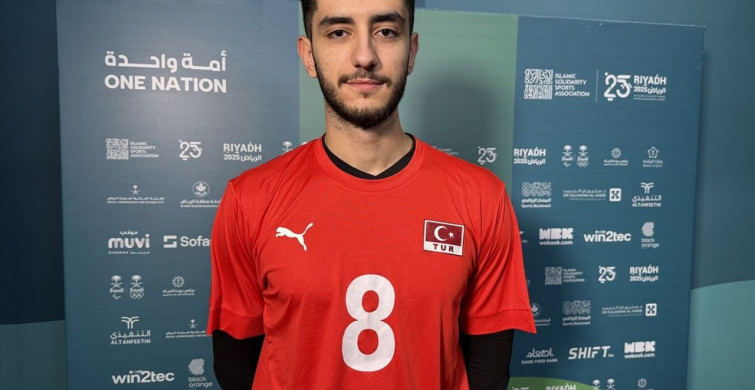 A Milli Erkek Voleybol Takımı, Atatürk'ü Andı