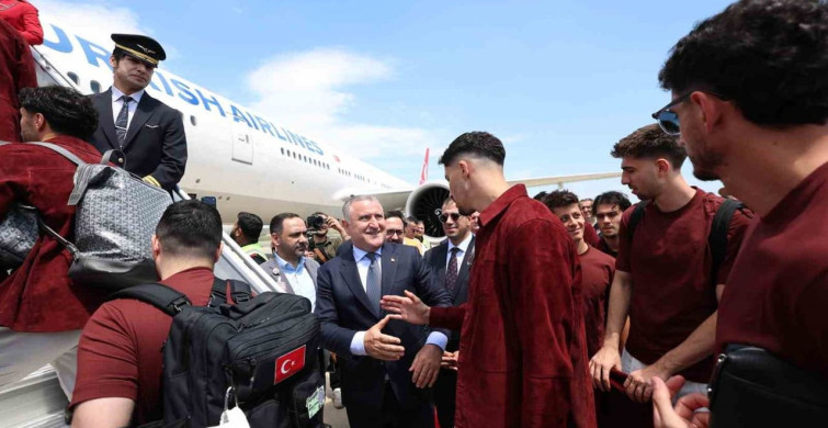 A Milli Takım 2026 Dünya Kupası İçin ABD'ye Yola Çıktı