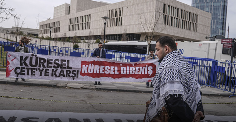 ABD Büyükelçiliği Önünde Protesto: Mescid-i Aksa’nın Kapatılması ve İran’a Saldırılar Tepki Çekti