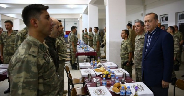 ABD Büyükelçisinden Akla Ziyan Türk Ordusu Yorumu! Dinsiz Bir Anlayış...