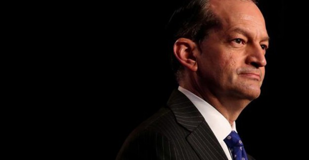 ABD Çalışma Bakanı Alexander Acosta İstifa Etti