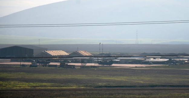 ABD Suriye'deki Askeri Noktalarından İlkini Boşalttı