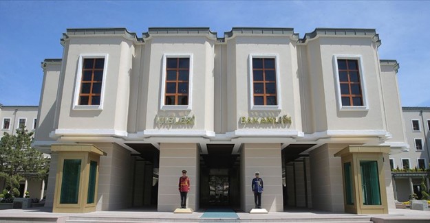ABD Uyruklu 1 Yabancı Terörist Sınır Dışı Edildi