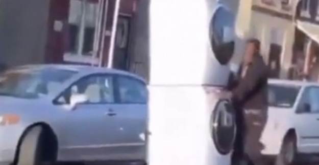 ABD'de Beyaz Eşya Dükkanını Yağmaladılar