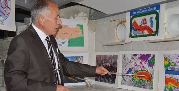 ABD'deki Depremi Olmadan Bildi; Şimdi Türkiye'yi Uyardı
