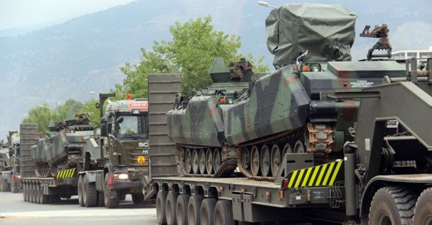 ABD'den YPG Teröristlerine 300 TIR'lık Mühimmat Desteği