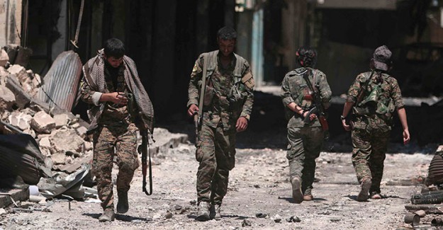 ABD'li General Münbiç'te Aşiretleri Ziyaret Etti!