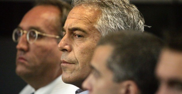 ABD'li Milyarder İş İnsanı Jeffrey Epstein Hücresinde İntihar Etti