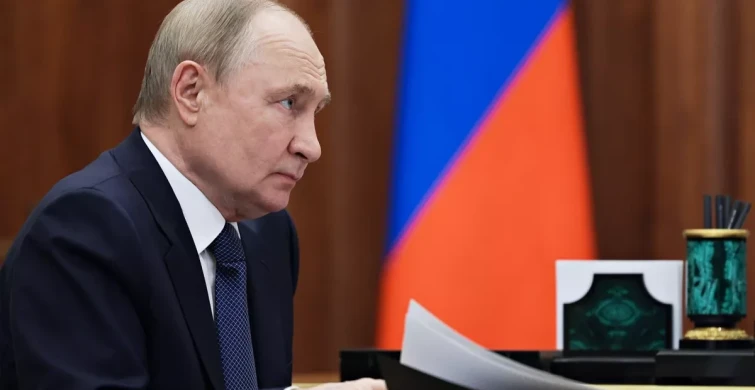 ABD’ye Karayipler resti: Rusya’dan Venezuela’ya açık destek