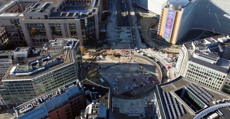 AB'nin Schuman Kavşağı Yenileme Projesindeki Hukuki Sorunlar