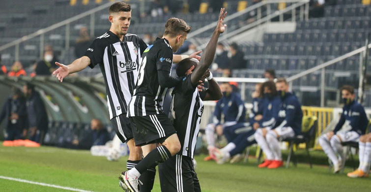 Aboubakar Herkesin Üstünde!