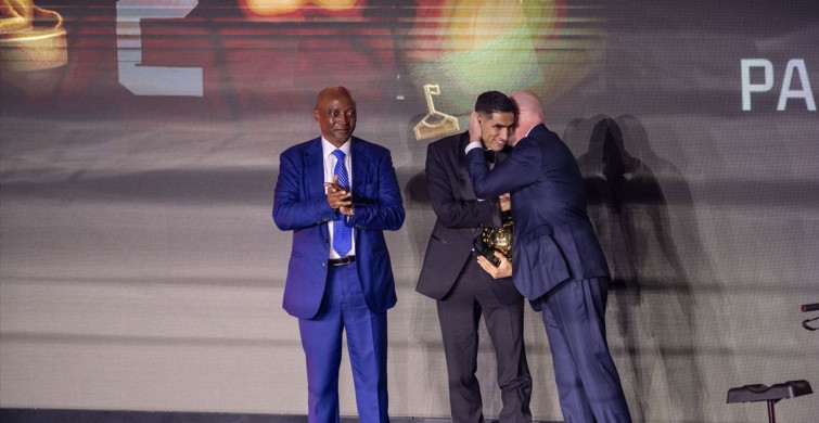 Achraf Hakimi, Afrika'da Yılın Futbolcusu Seçildi