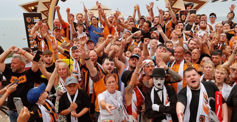 Acun Ilıcalı, Hull City Taraftarlarıyla Antalya'da Buluştu