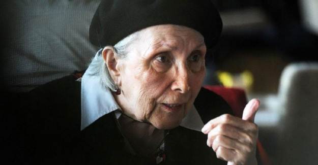 Adalet Ağaoğlu Kimdir? Adalet Ağaoğlu Eserleri Nelerdir?