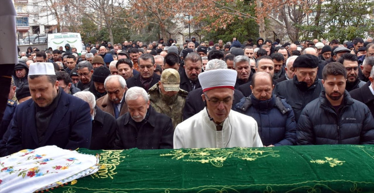 Adalet Bakan Yardımcısı Ramazan Can'ın Kayınvalidesi Kırıkkale'de Defnedildi