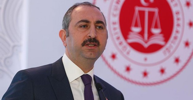 Adalet Bakanı Abdülhamit Gül, Nöbetçi Noter Uygulamasına Başlanacağını Söyledi
